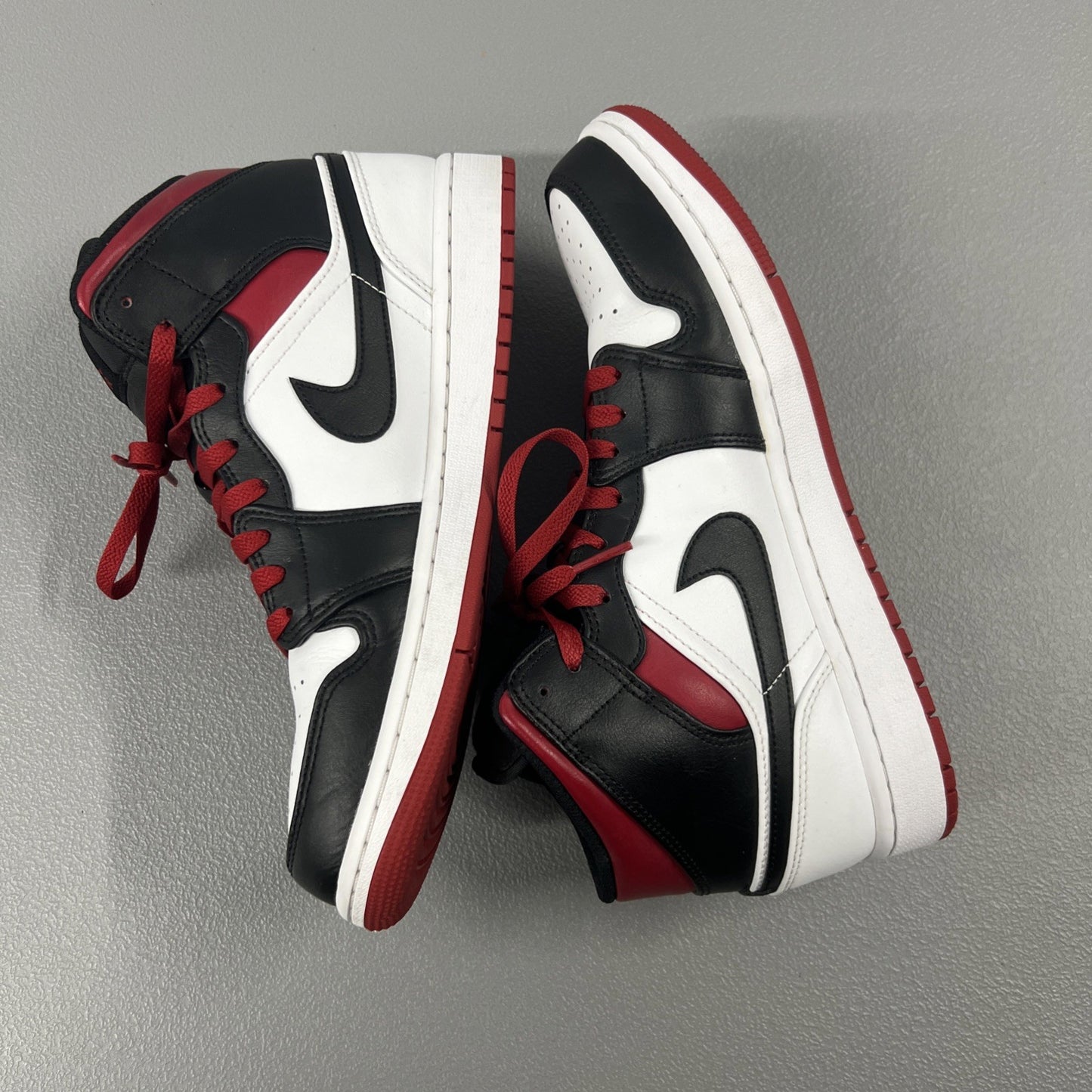 Size 9 - Air Jordan 1 Mid 'Gym Red Black Toe'
