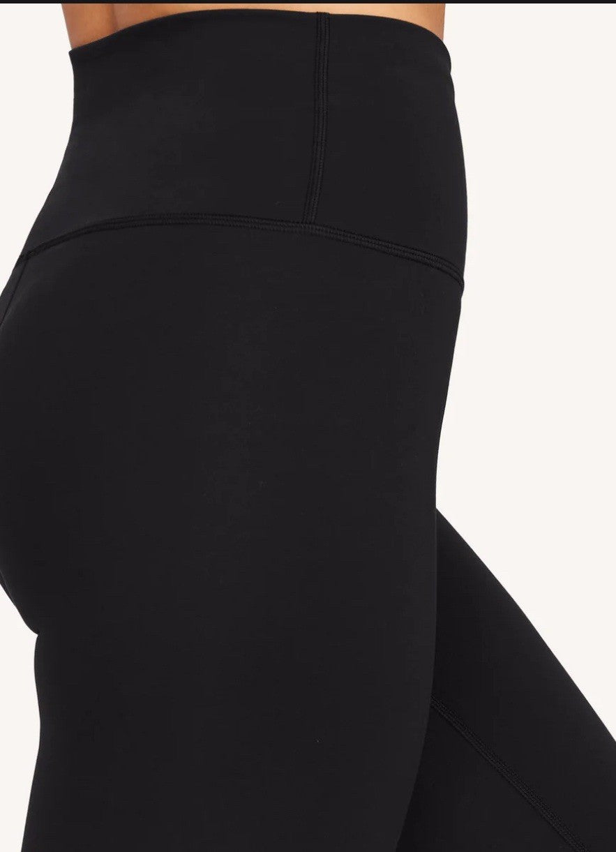 Size 8 - Lululemon Wunder Train High-Rise Tight 25’ Black