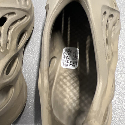 Size 9 Kids Adidas Yeezy Foam RNNR (Stone Sage)