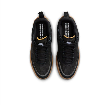 Size 7Y or 8.5 Wmns - Nike SB Day One 'Black Gum'