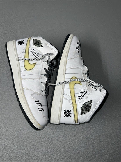 Size 5.5Y or 7 Wmns- Air Jordan 1 GS 'Black Silver’ 327048 102