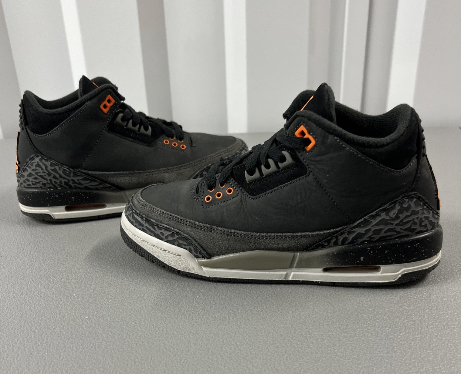Size 5.5Y-Air Jordan 3 Retro GS 'Fear' 2023’