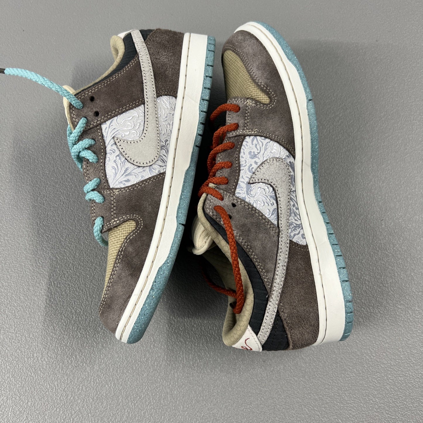 Size 9.5 - Nike Dunk SB Low Men’s ‘Big Money Savings’