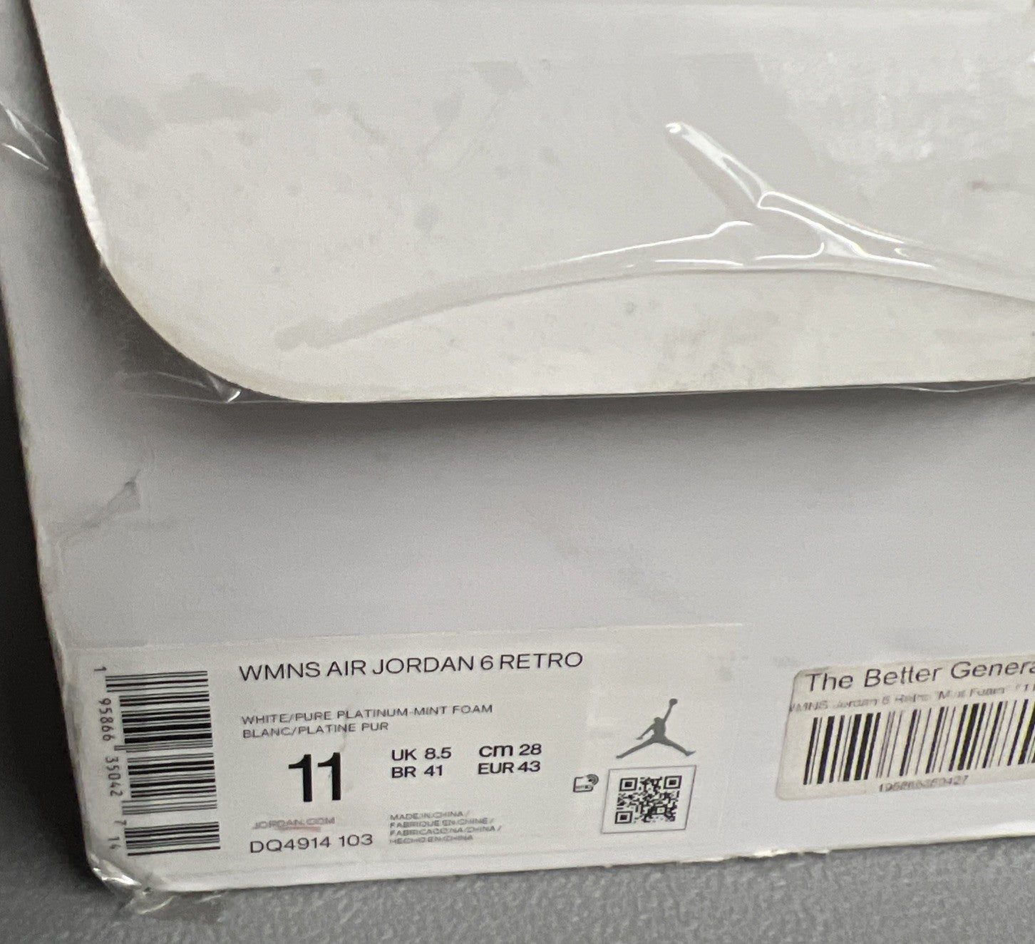 Size 11 Wmns or 9.5 Men’s - Air Jordan 6 Retro ‘Mint Foam’