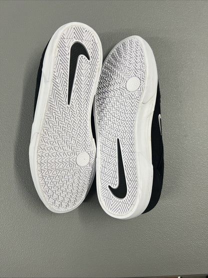Size 9.5 - Nike Malor SB Black White