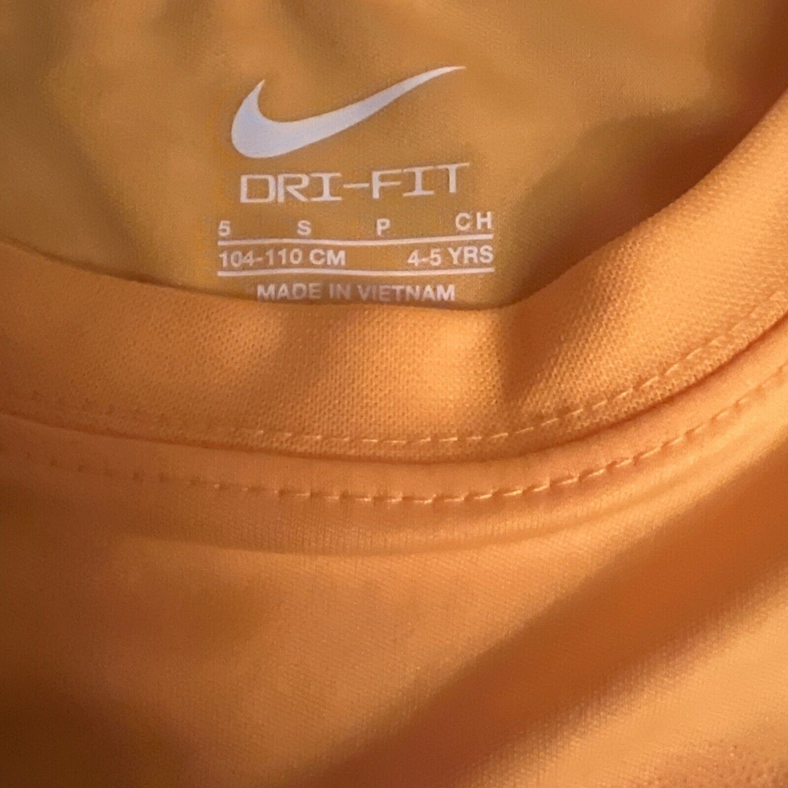 Size Small-Nike 2 piece set Kids (4-5 Years)