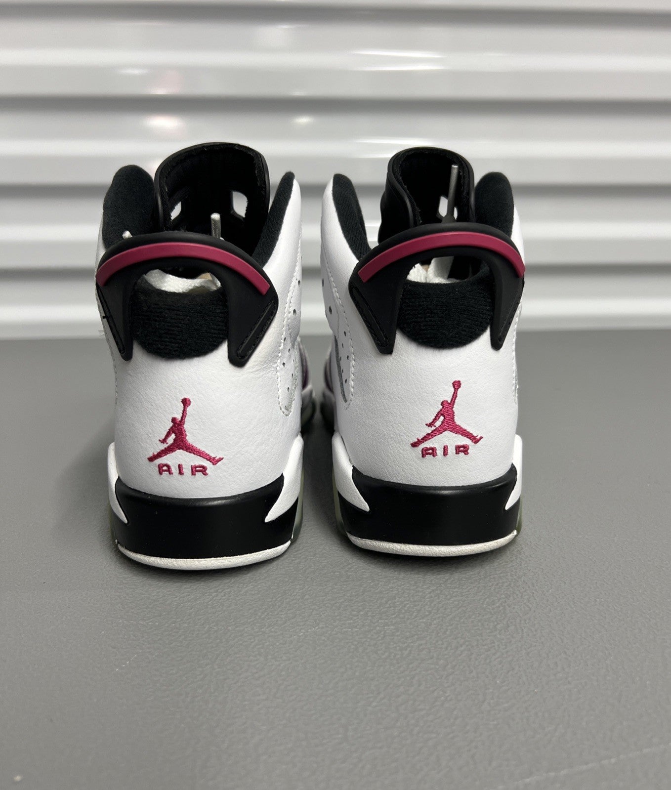 Size 5Y or 6.5 Wmns- Air Jordan 6 Retro 'Vivid Pink'  543390-127 (GS)