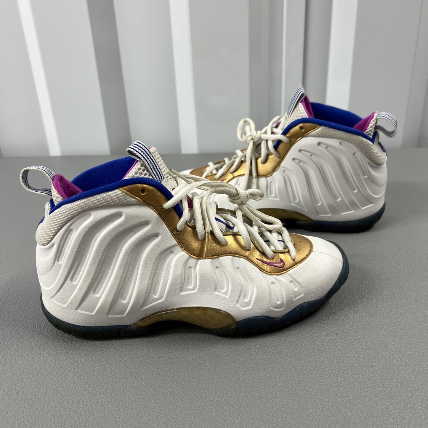 Size 5.5 Y- Nike Little Posite One GS ‘Fuchsia Blast’