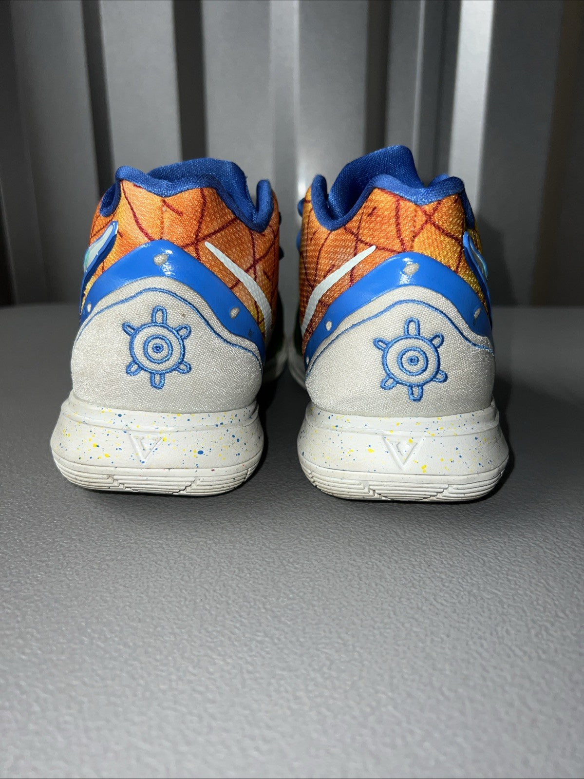 Size 7Y or 8.5 Wmns - Nike Kyrie 5 Spongebob Pineapple House GS
