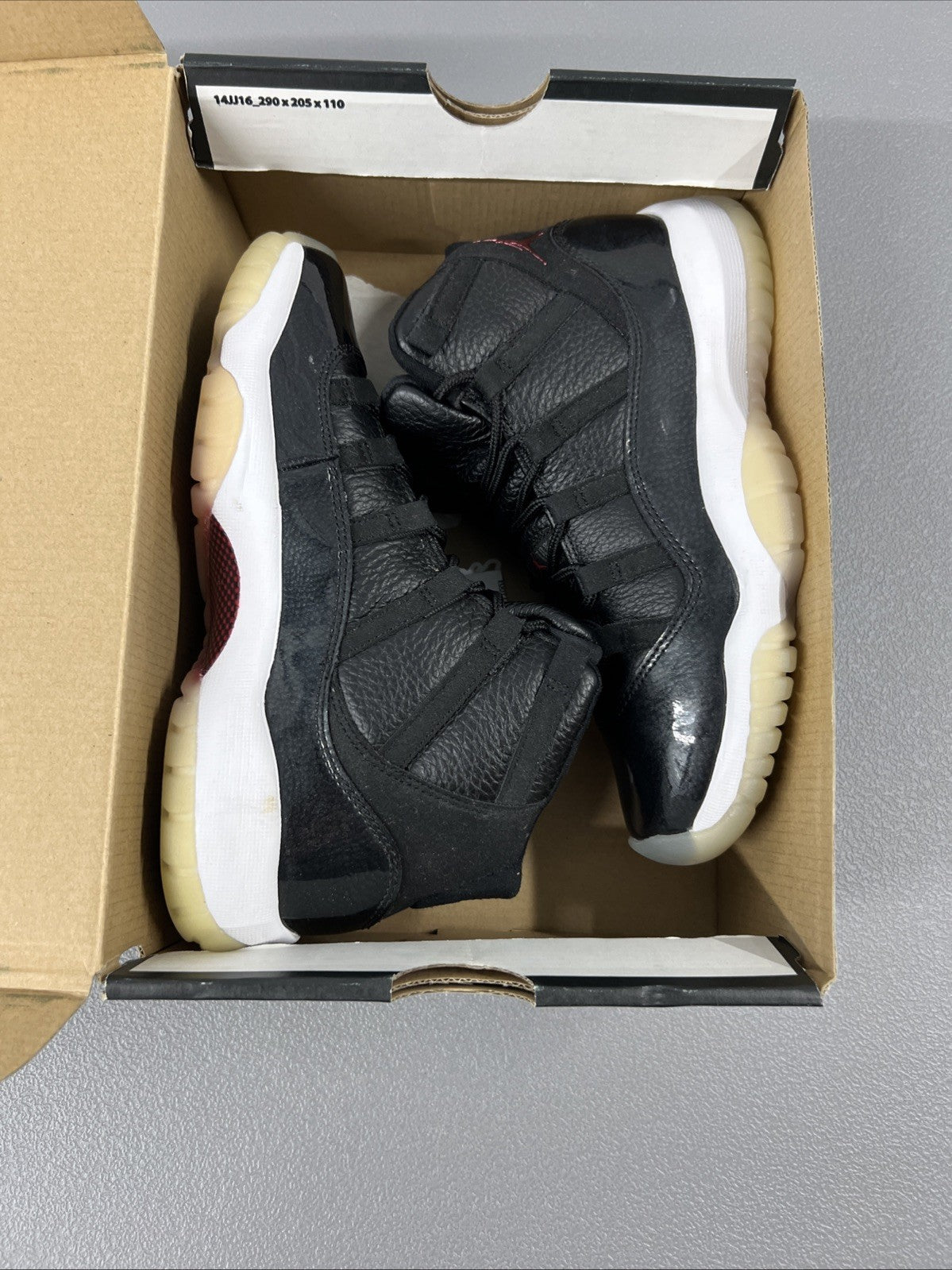 Size 5Y or 6.5 Wmns - Jordan 11 Retro 72-10 (GS)