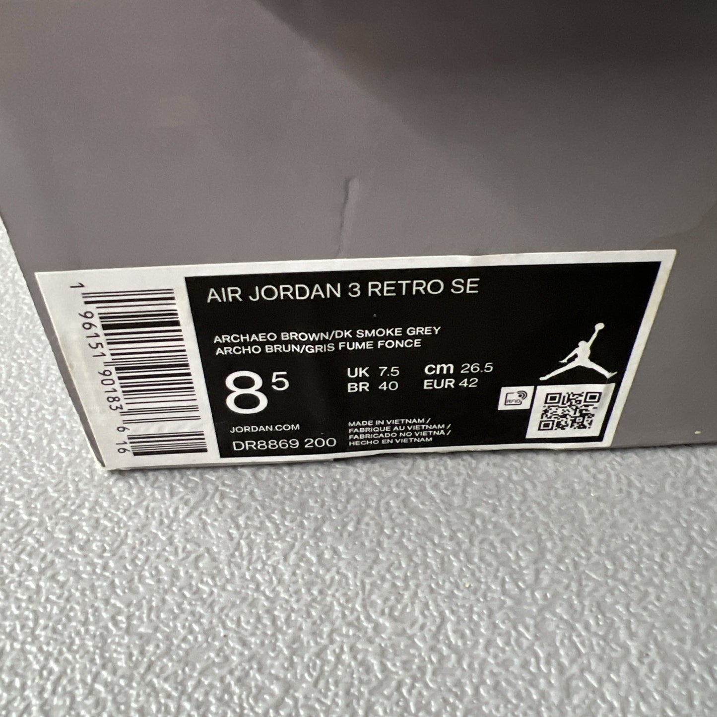 Size 8.5 Men’s or 10 Wmns- Jordan 3 Retro ‘Winterized Archaeo Brown’