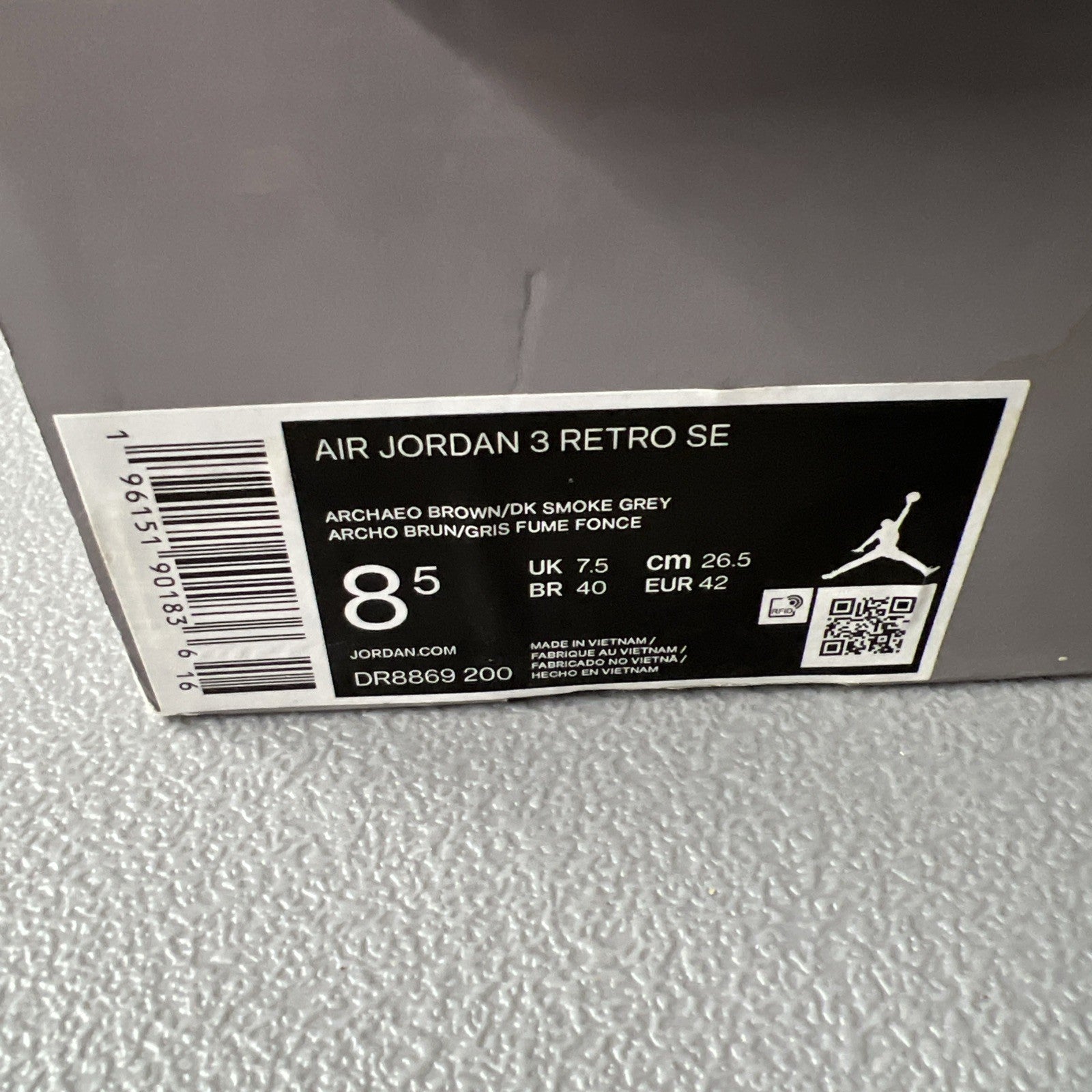 Size 8.5 Men’s or 10 Wmns- Jordan 3 Retro ‘Winterized Archaeo Brown’