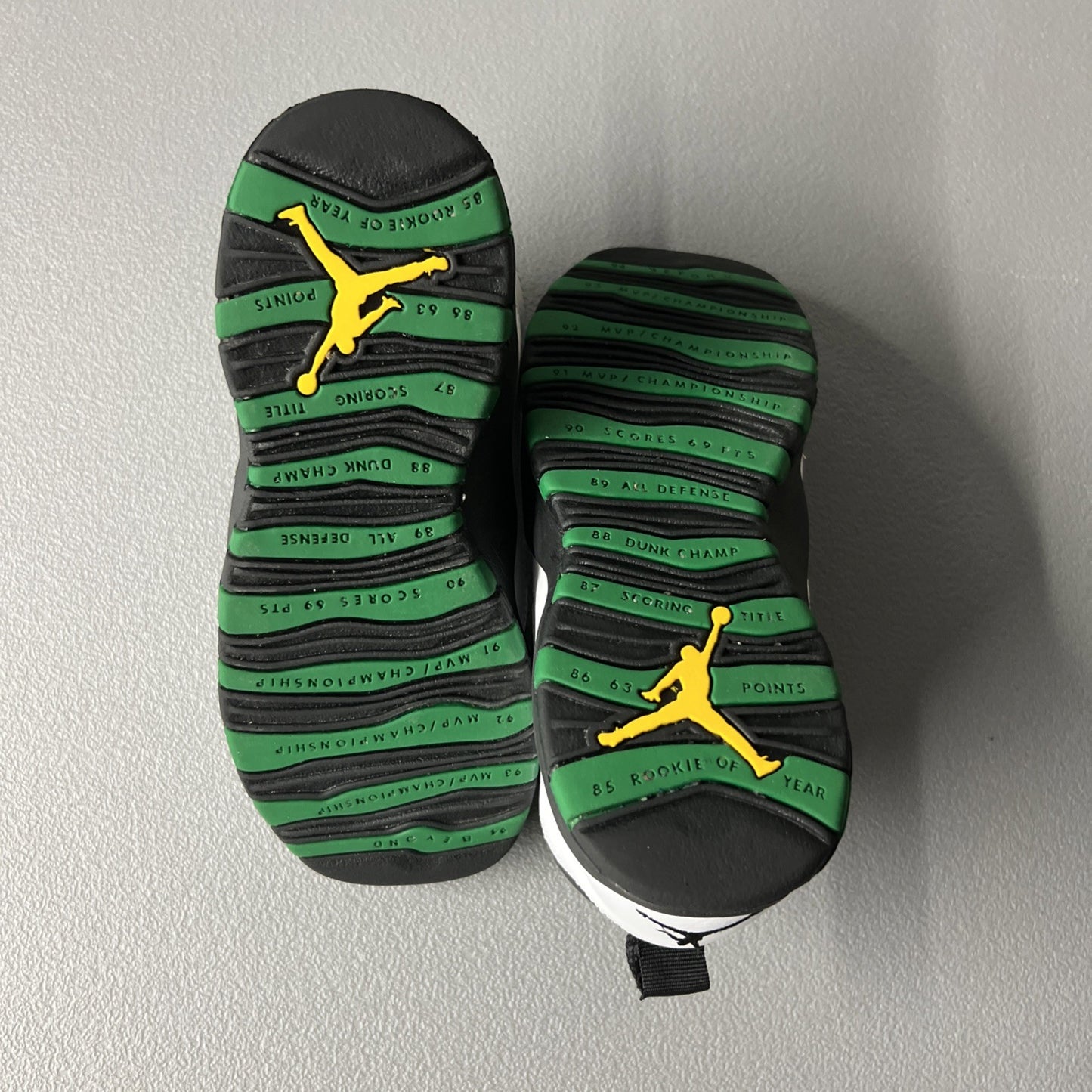 Size 5.5Y or 7 Wmns - Jordan 10 Retro ‘Seattle’ GS 310806-137