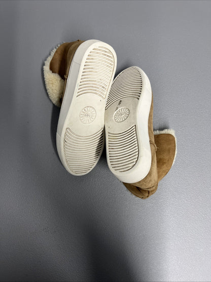 Size 6 UGG Women's Lynus Sneaker Boots -Chestnut Suede