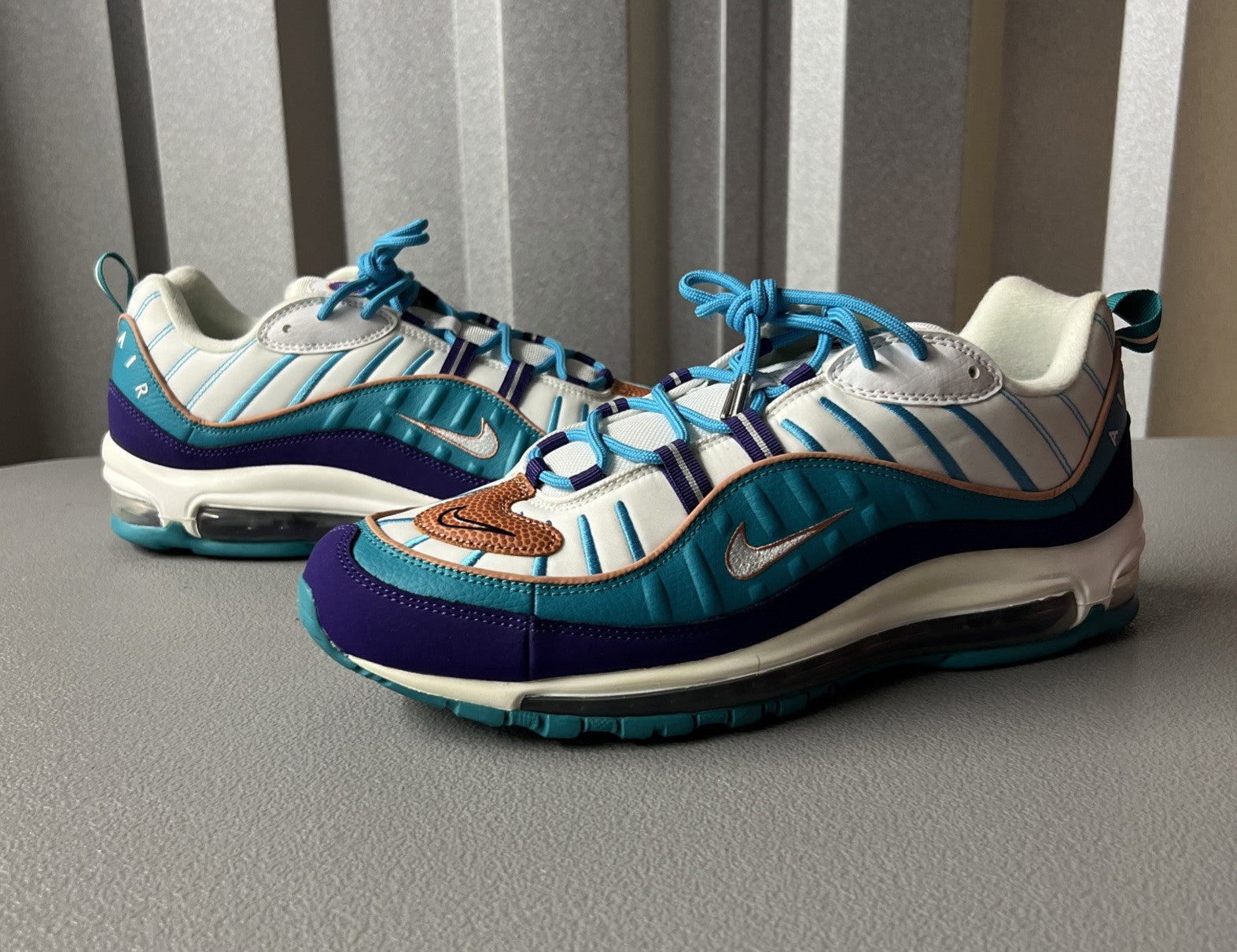 Size 11.5 - Nike Air Max 98 ‘Hornets’ Spirit Teal