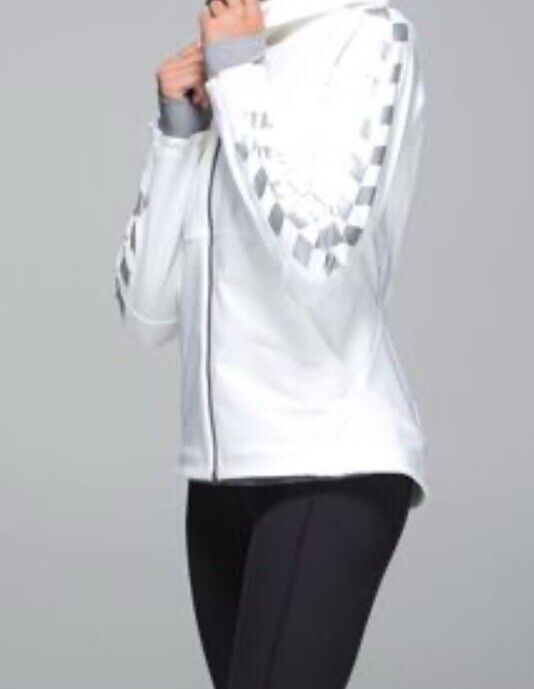 Size 9 Lululemon Feelin' Frosty Softshell Reflective Jacket Wind&Water Resistant