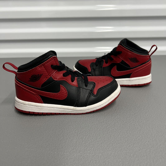 Size 9C- Air Jordan 1 Mid ‘Banned’ 2020 (Toddler)