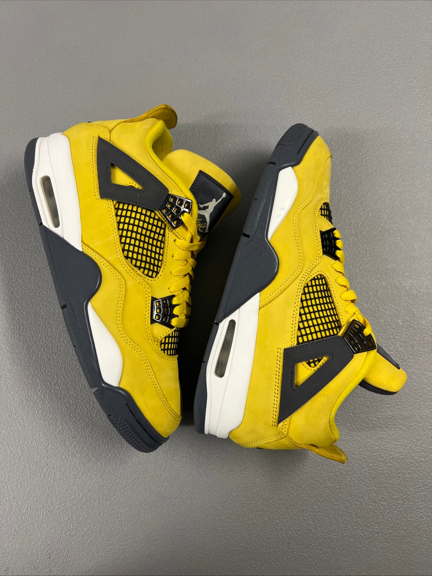 Size 10.5 - Jordan 4 Retro Mid Lightning