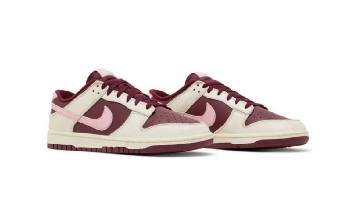 Size 9 - Nike Dunk Low Premium Valentine's Day. (Mens)