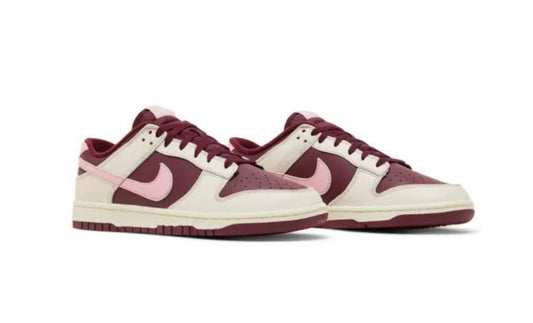 Size 9 - Nike Dunk Low Premium Valentine's Day. (Mens)