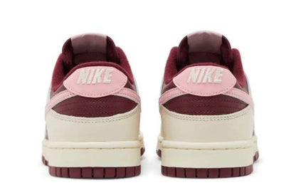 Size 9 - Nike Dunk Low Premium Valentine's Day. (Mens)