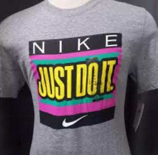 Men’s Nike Just Do It Shirt-size L