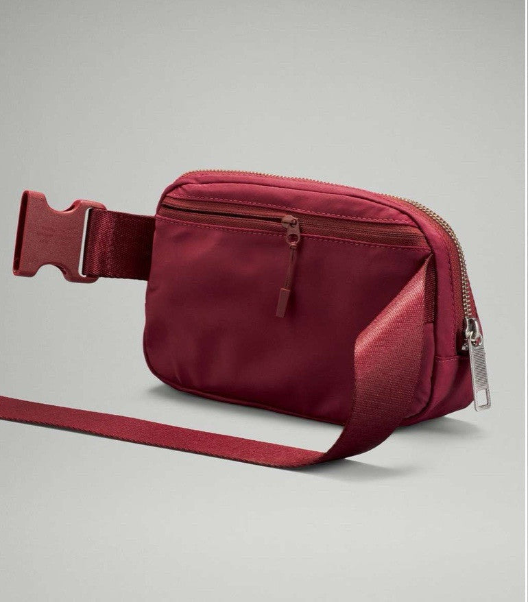 Lululemon Everywhere Belt Bag *1L Red Merlot