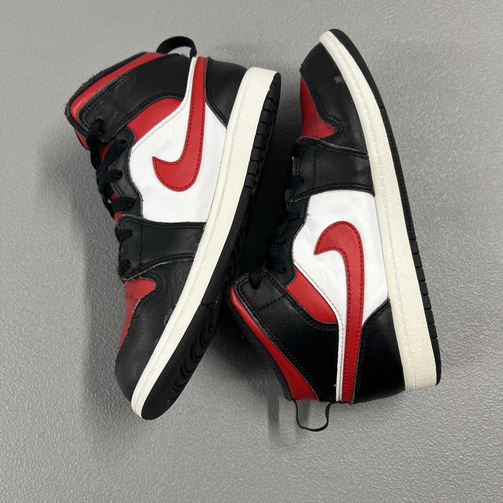 Size 2.5Y- Air Jordan 1 Mid PS 'Black Fire Red’